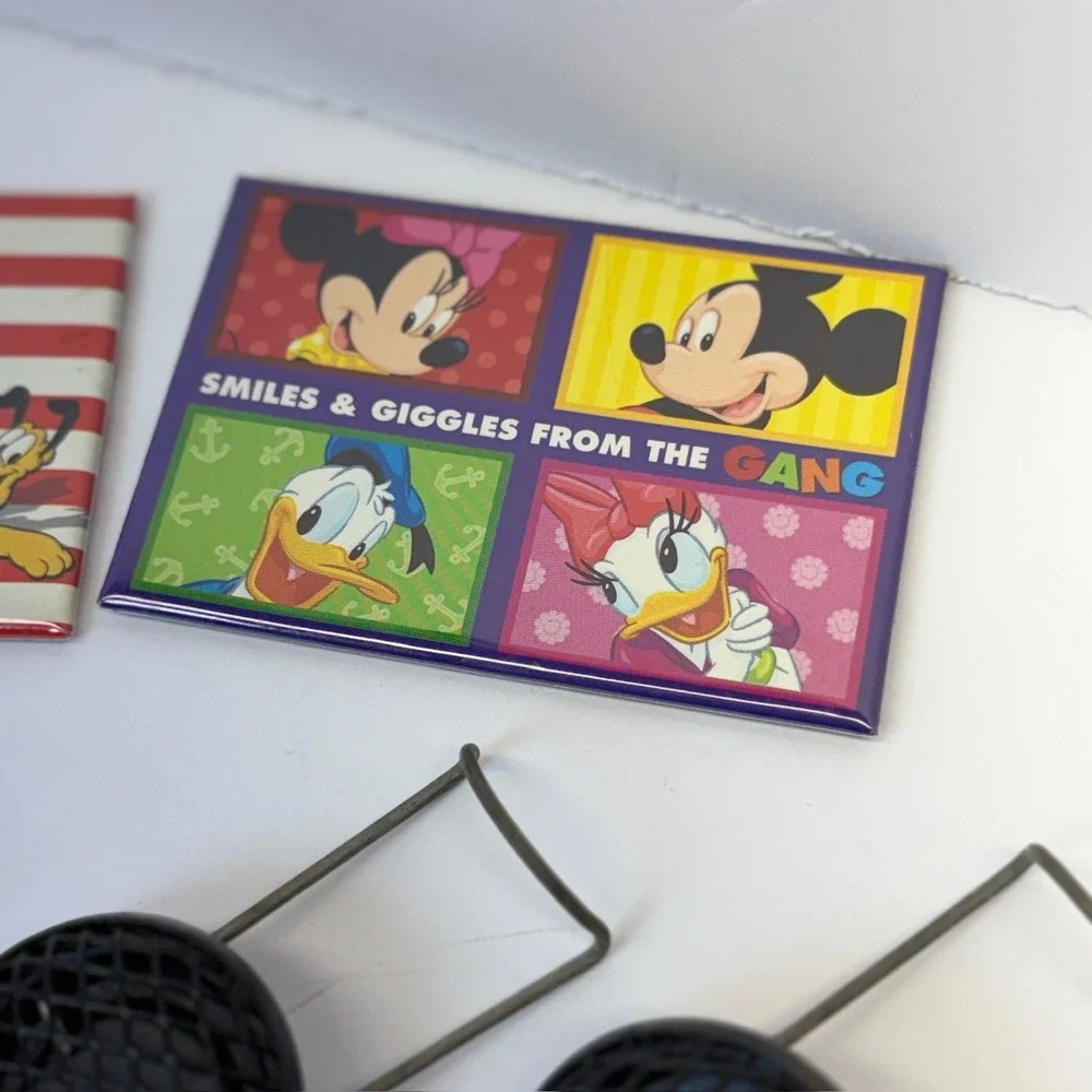 Lot of 11 M&M's & Disney Magnets Mickey Minnie Pooh Donald Duck Hand Sanitizer